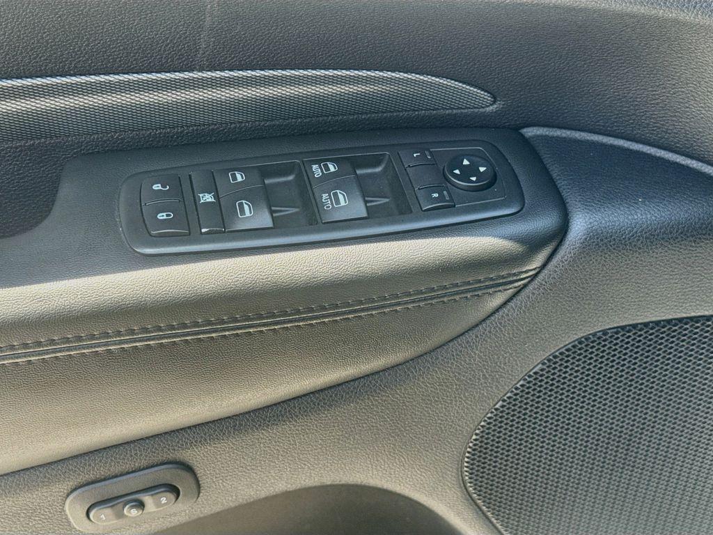 2018 Dodge Durango - $16,999