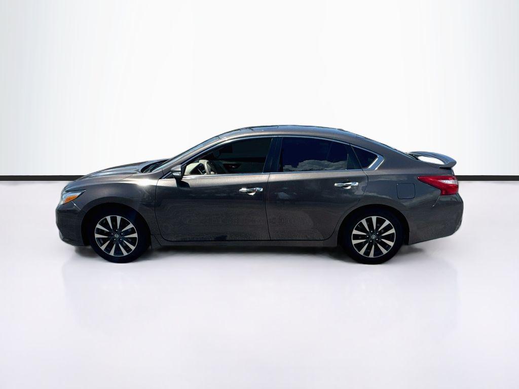 2016 Nissan Altima - $13,888