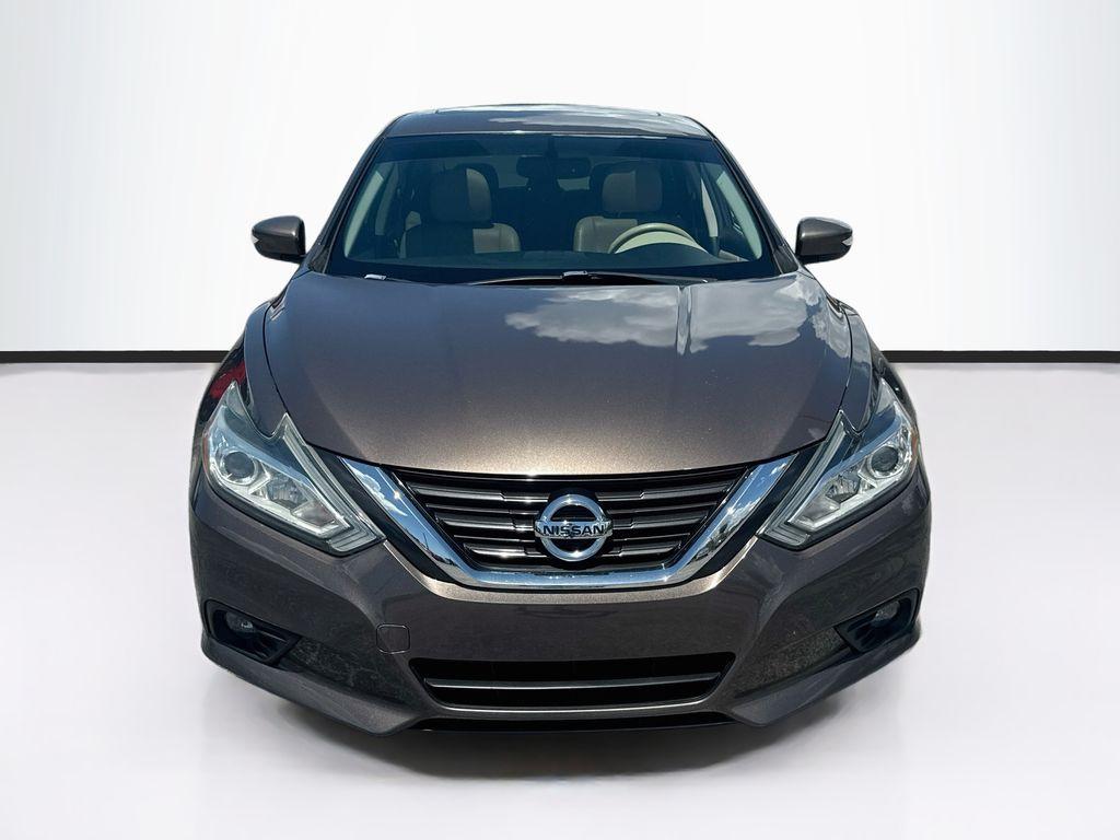 2016 Nissan Altima - $13,888