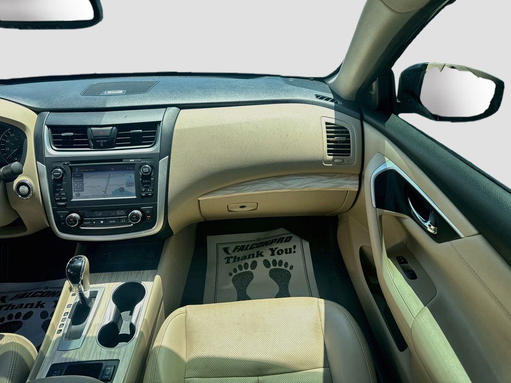 2016 Nissan Altima - $13,888