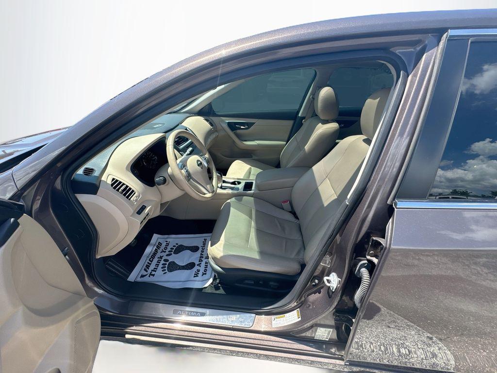 2016 Nissan Altima - $13,888