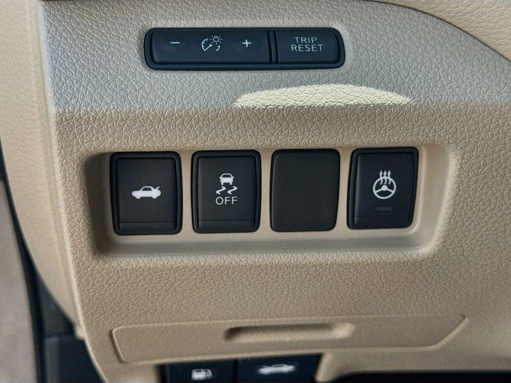 2016 Nissan Altima - $13,888