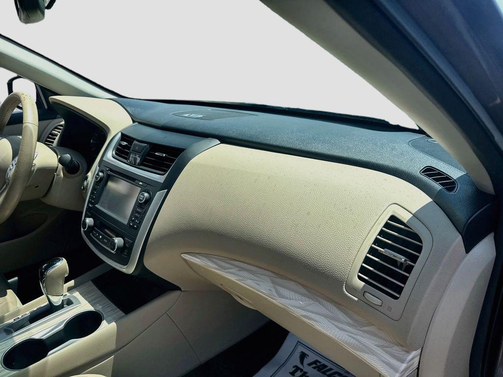 2016 Nissan Altima - $13,888