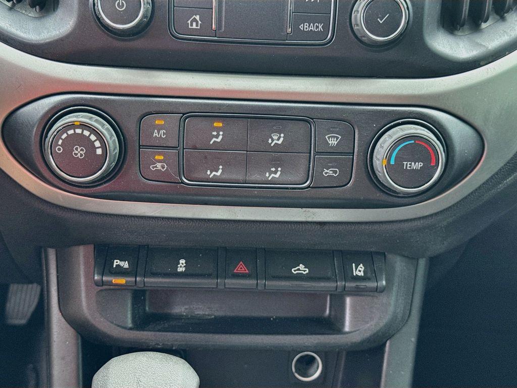2022 Chevrolet Colorado - $17,555