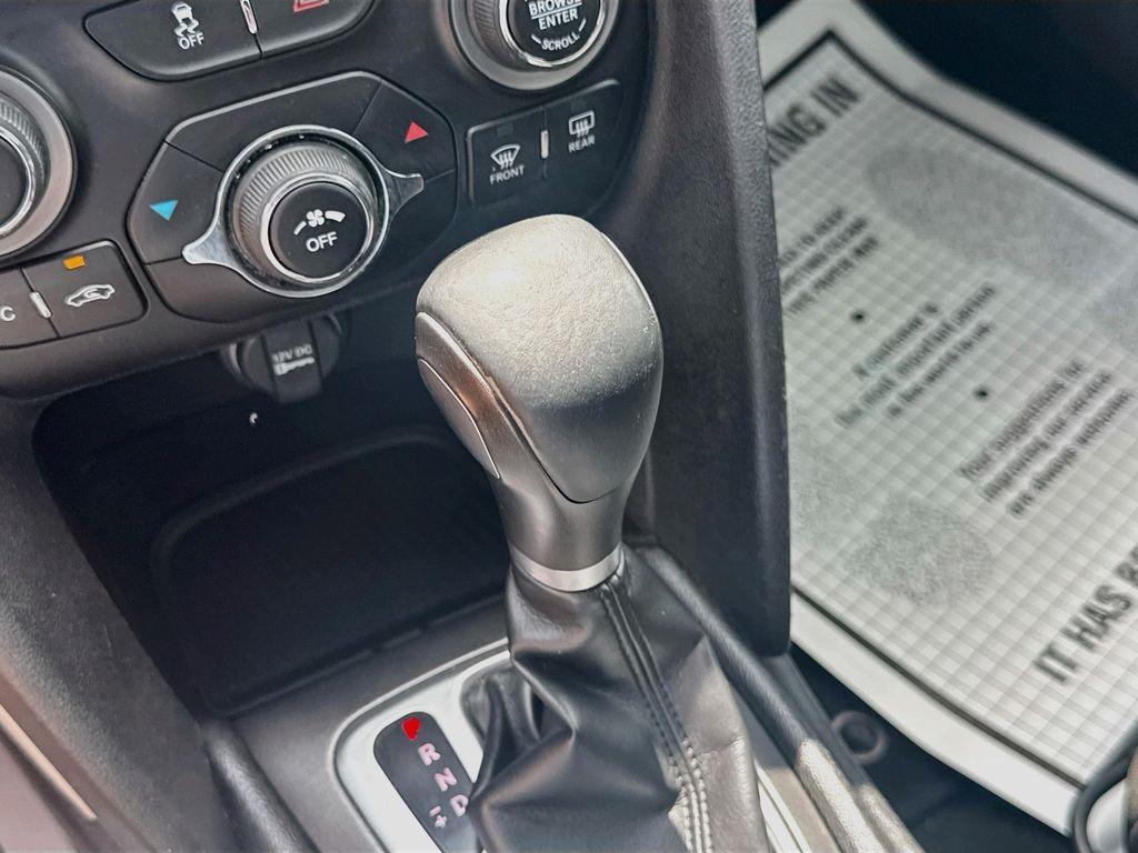 2013 Dodge Dart - $8,555