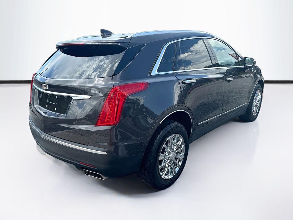 2017 Cadillac XT5 - $12,222