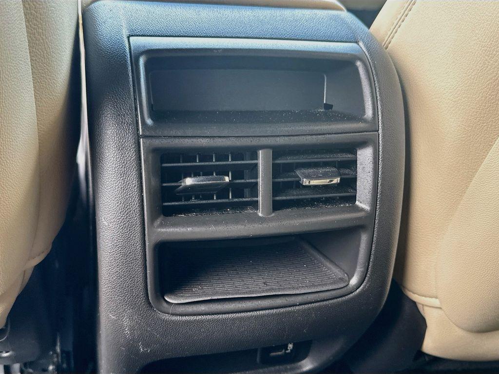 2017 Cadillac XT5 - $12,222