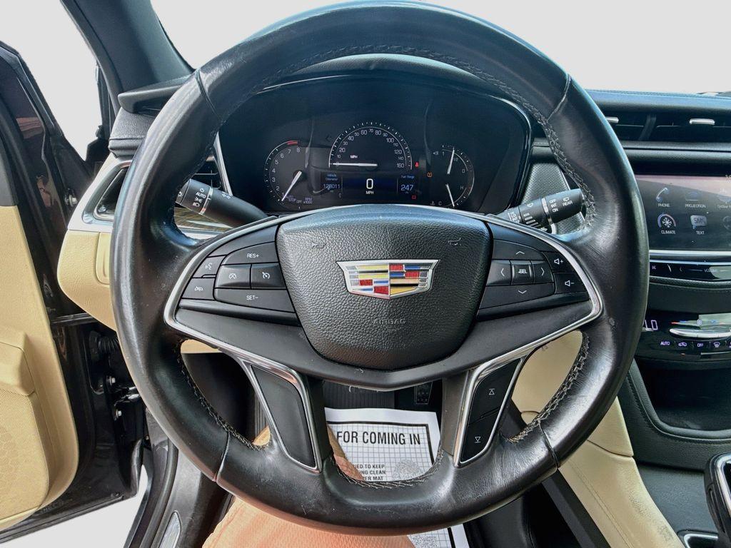 2017 Cadillac XT5 - $12,222
