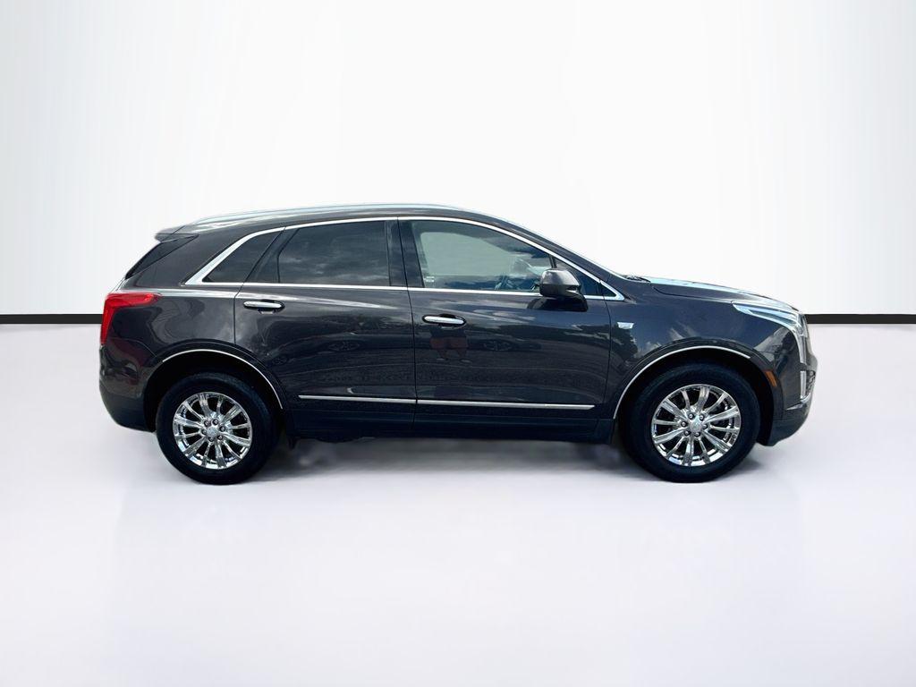 2017 Cadillac XT5 - $12,222