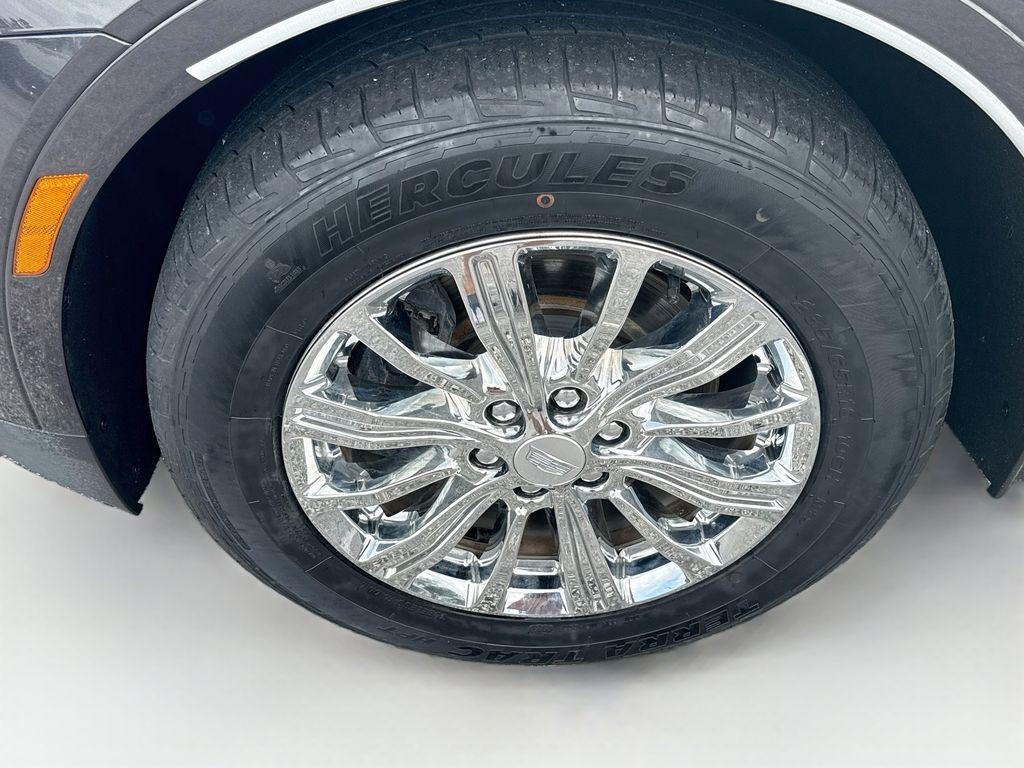 2017 Cadillac XT5 - $12,222