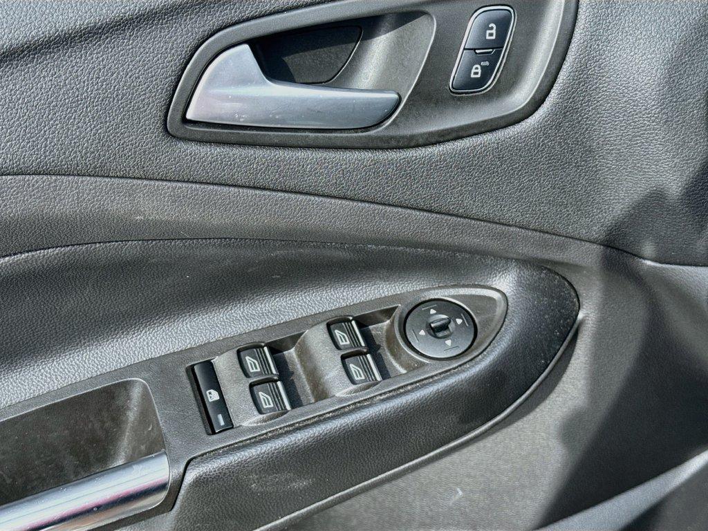 2019 Ford Escape - $13,555