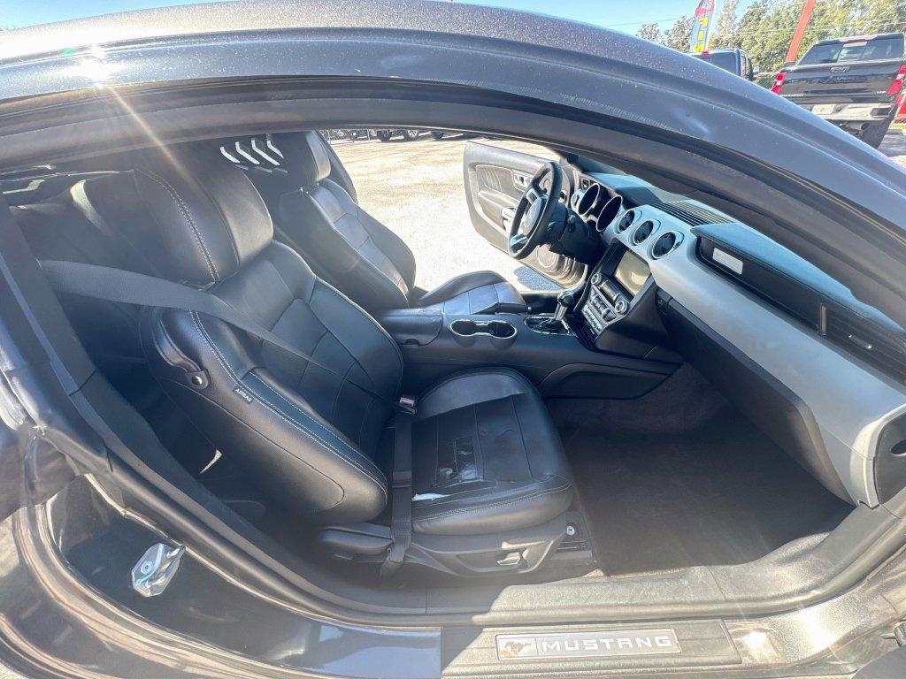 2017 Ford Mustang - $17,999