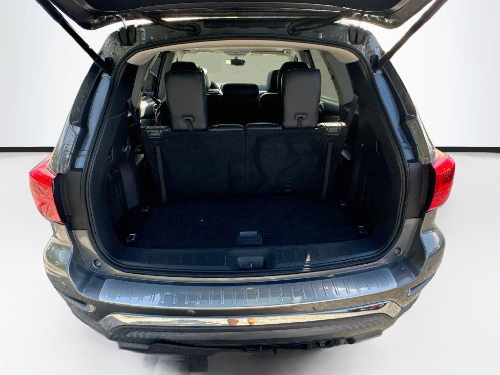 2017 Nissan Pathfinder - $13,991