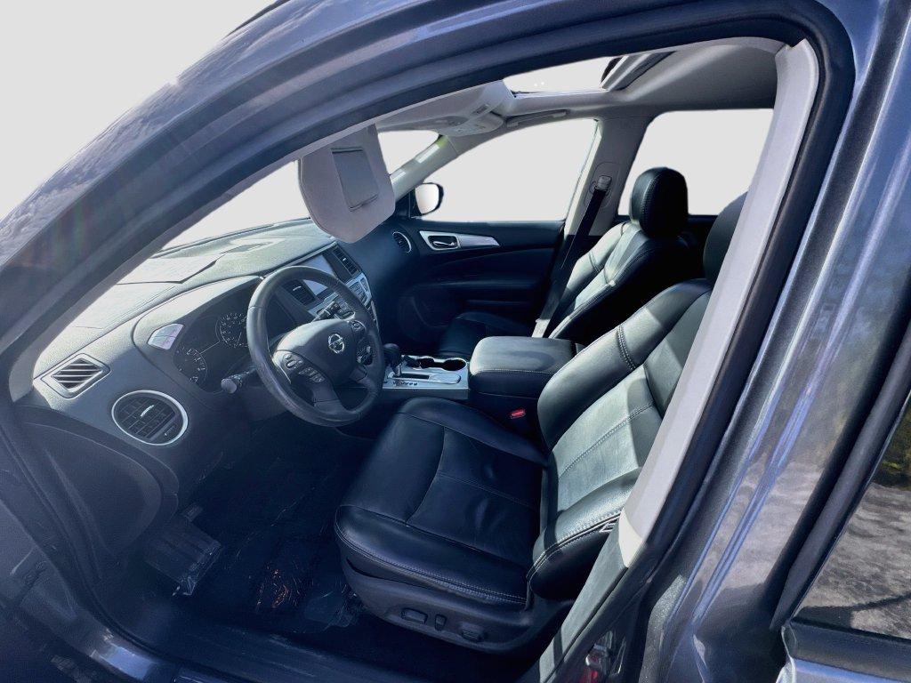 2017 Nissan Pathfinder - $13,991