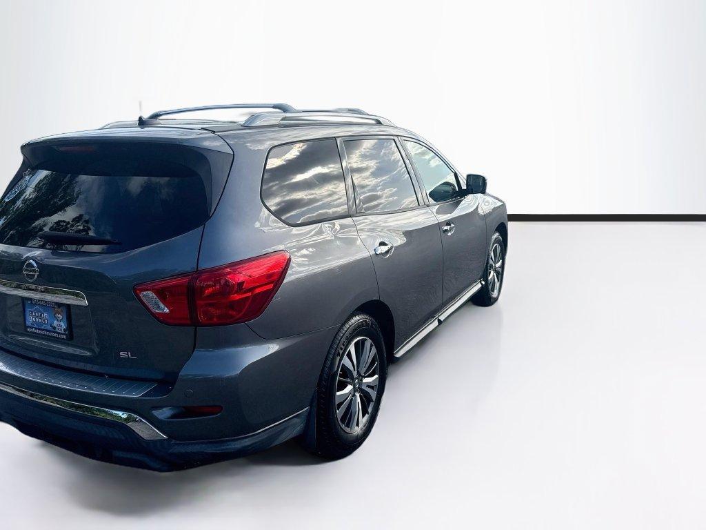 2017 Nissan Pathfinder - $13,991