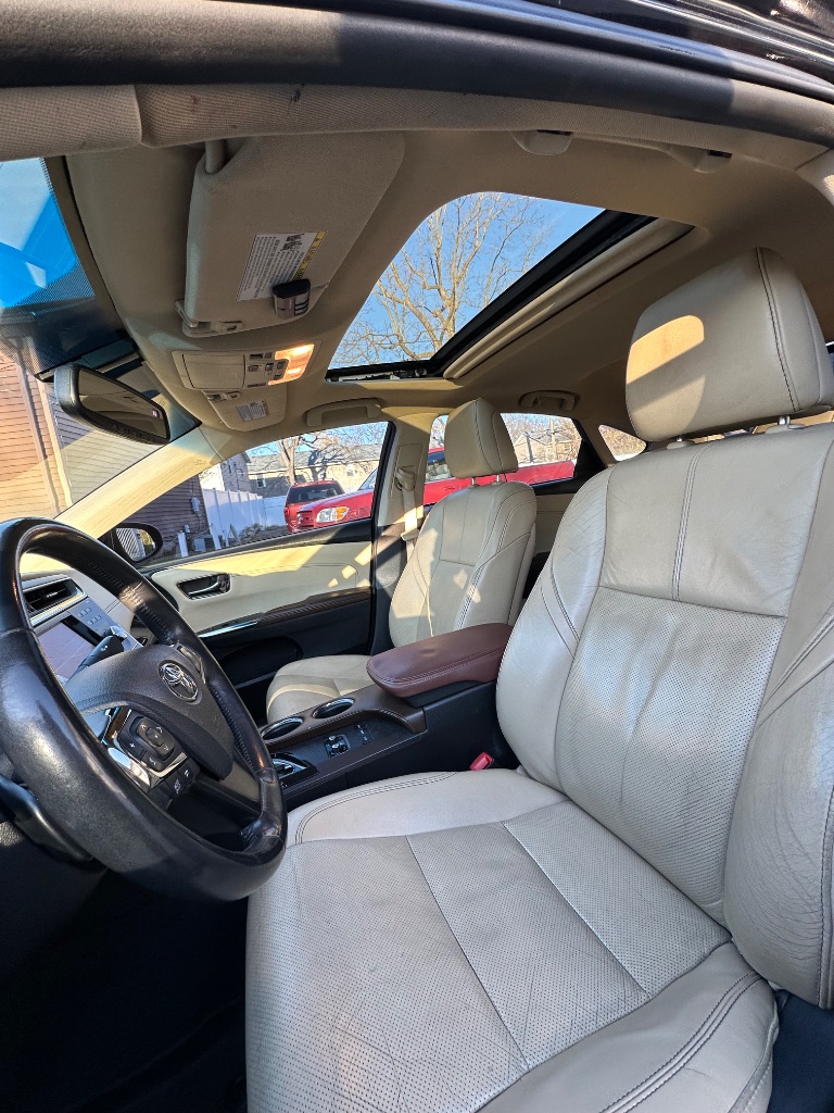 2014 Toyota Avalon