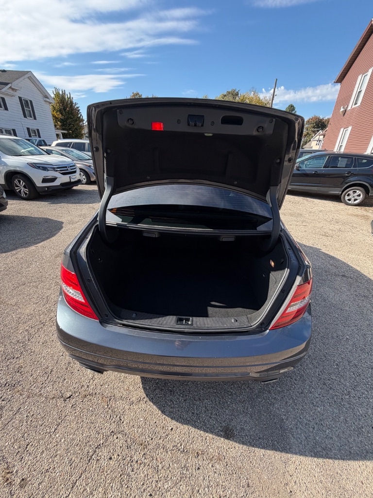 2013 Mercedes-Benz C-Class - $6,700