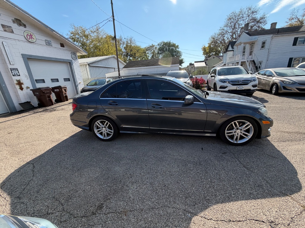 2013 Mercedes-Benz C-Class - $6,700