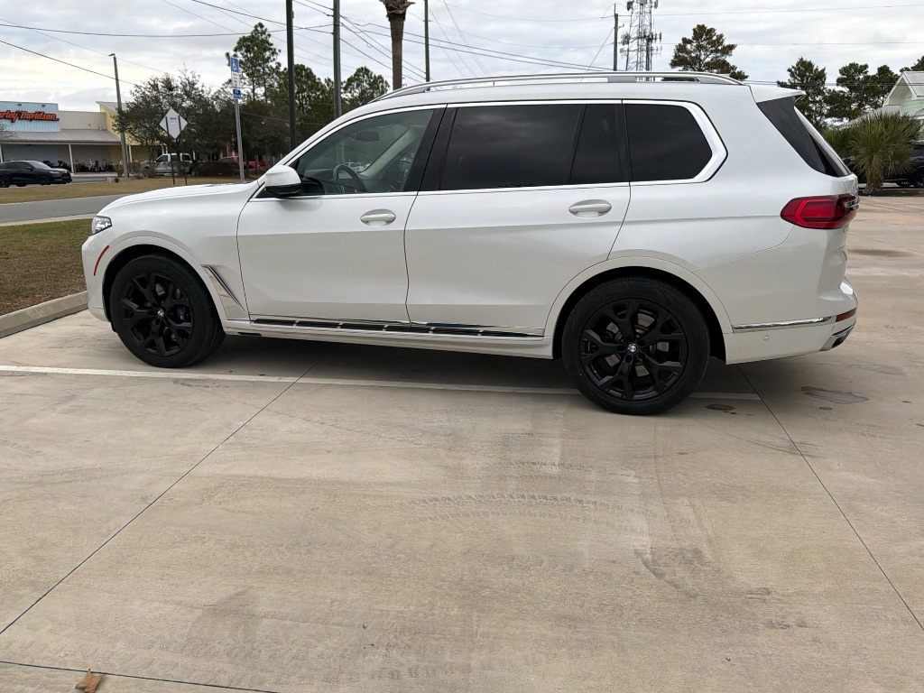 2019 BMW X7 - $27,999