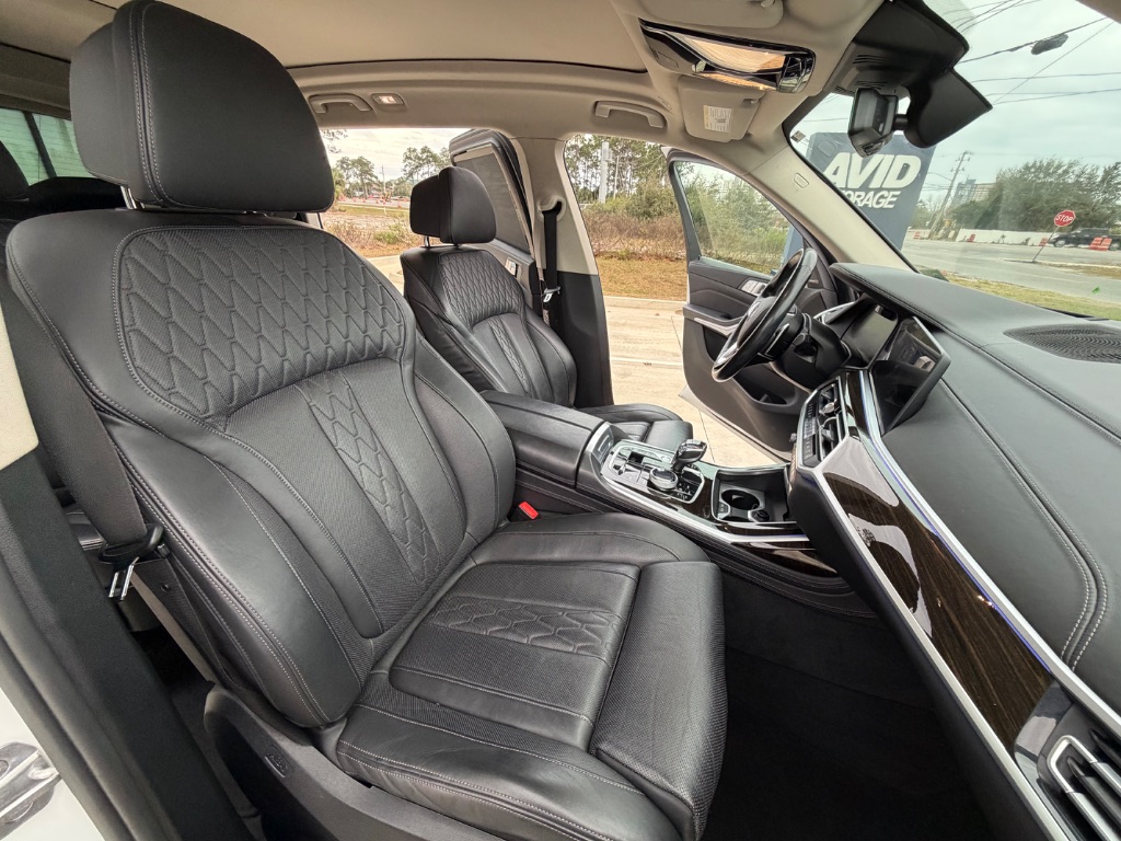 2019 BMW X7 - $27,999