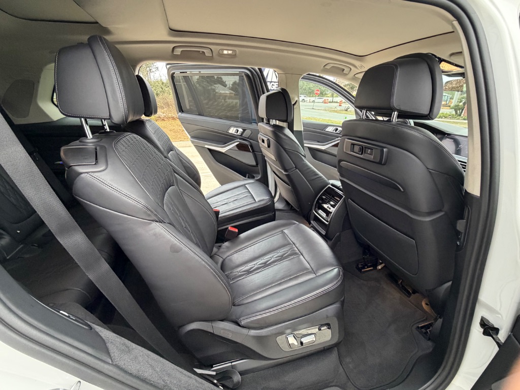 2019 BMW X7 - $27,999