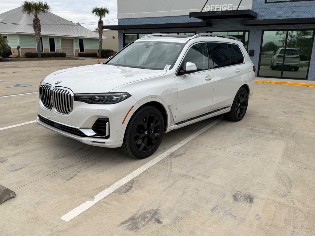 2019 BMW X7 - $27,999