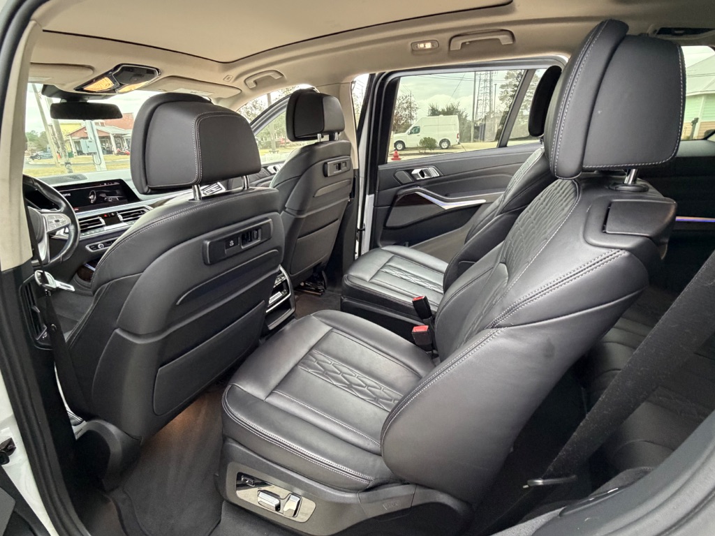 2019 BMW X7 - $27,999