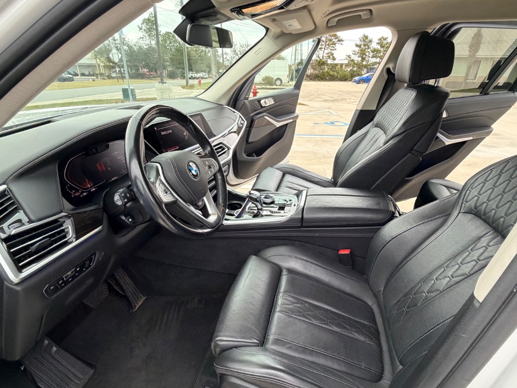 2019 BMW X7 - $27,999