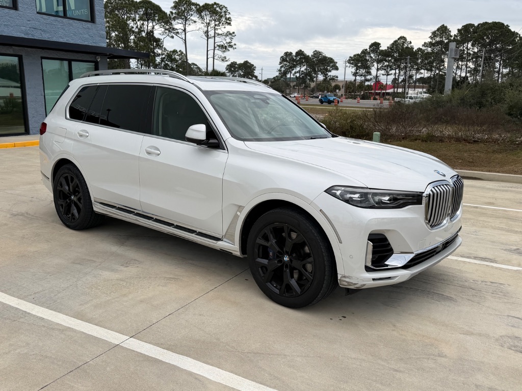 2019 BMW X7 - $27,999