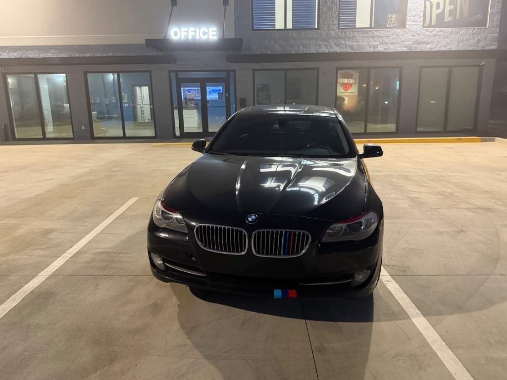 2013 BMW 528i - $9,899