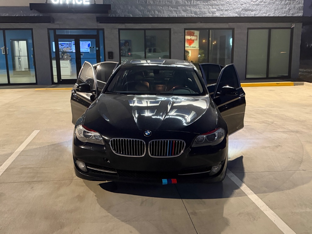 2013 BMW 528i - $9,899