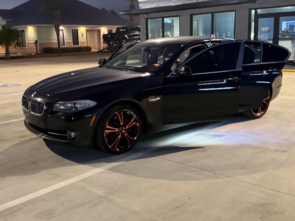 2013 BMW 528i - $9,899