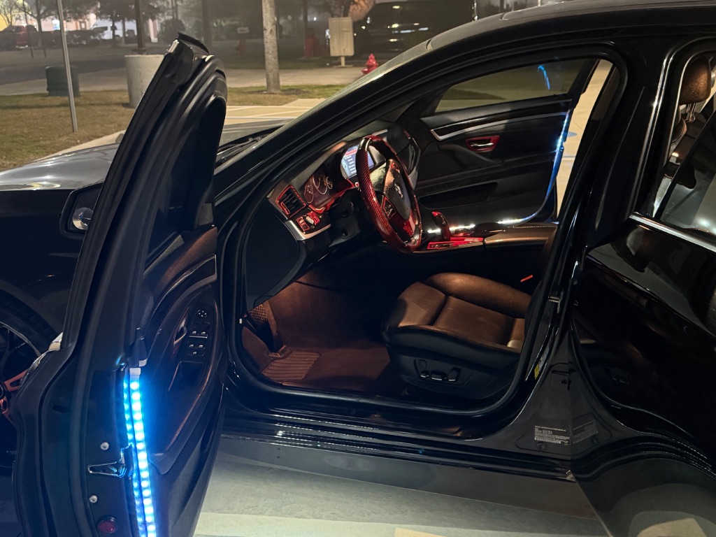 2013 BMW 528i - $9,899