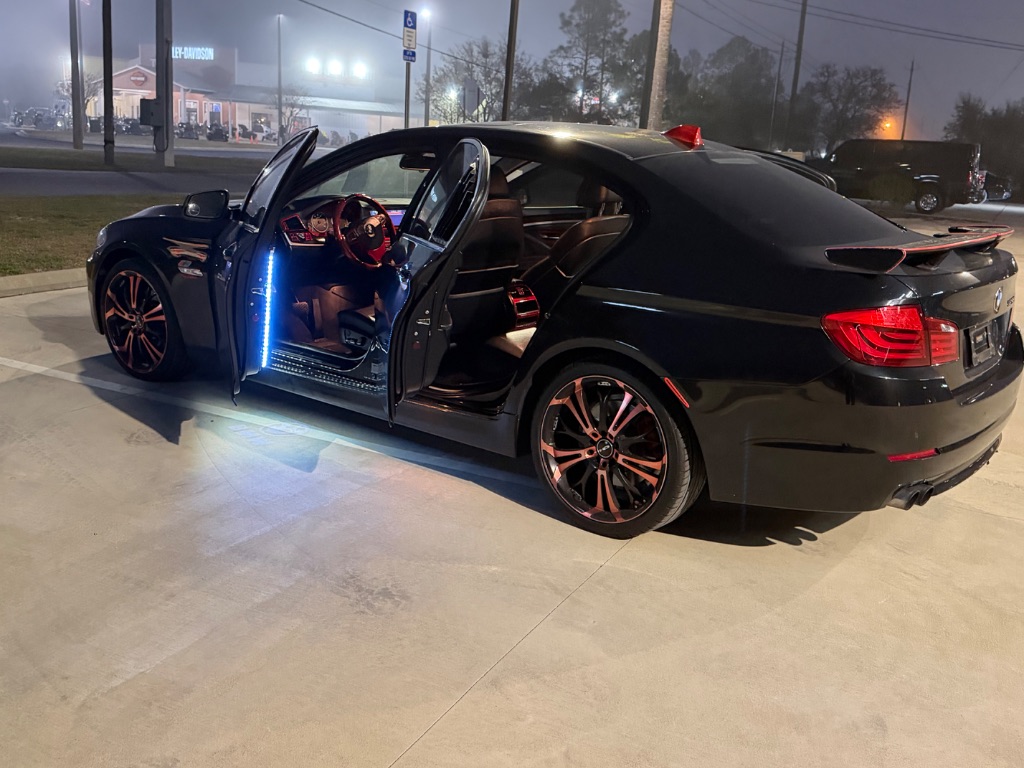 2013 BMW 528i - $9,899