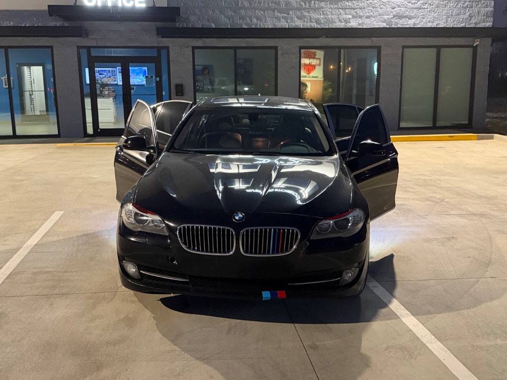 2013 BMW 528i - $9,899