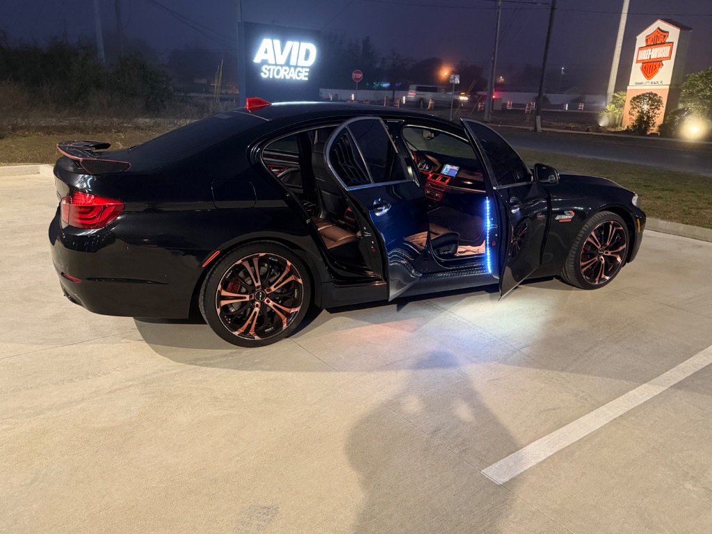 2013 BMW 528i - $9,899