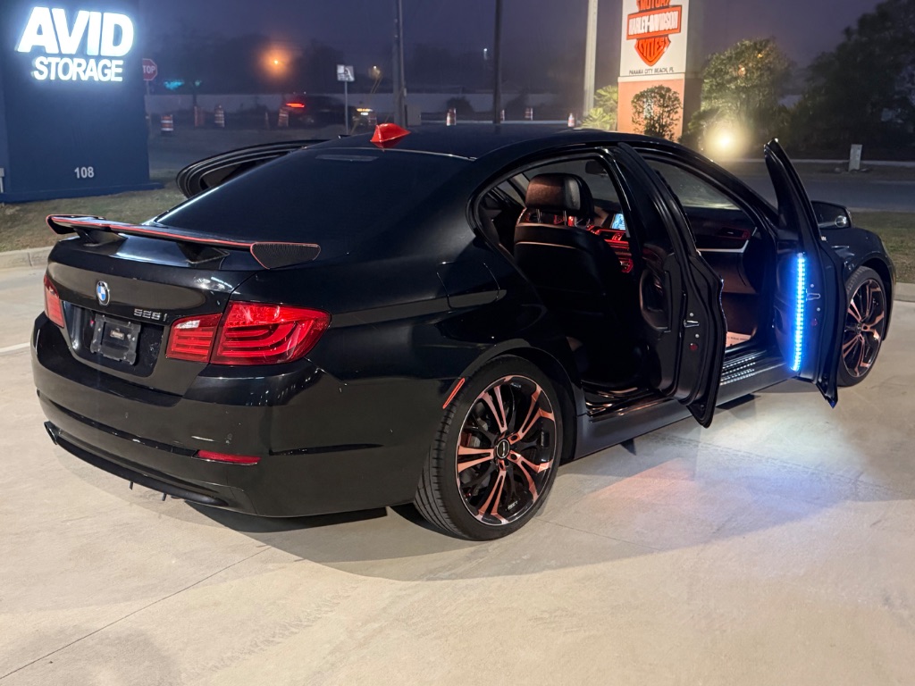 2013 BMW 528i - $9,899