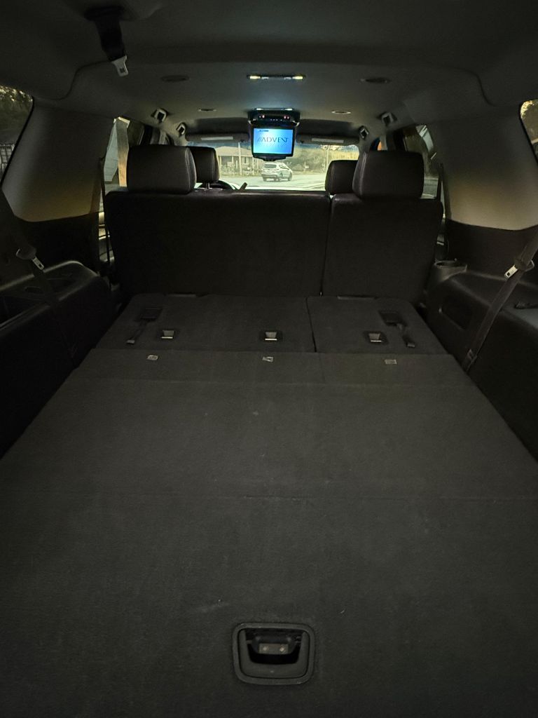 2015 Chevrolet Suburban - $14,999