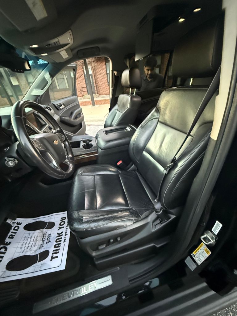 2015 Chevrolet Suburban - $14,999