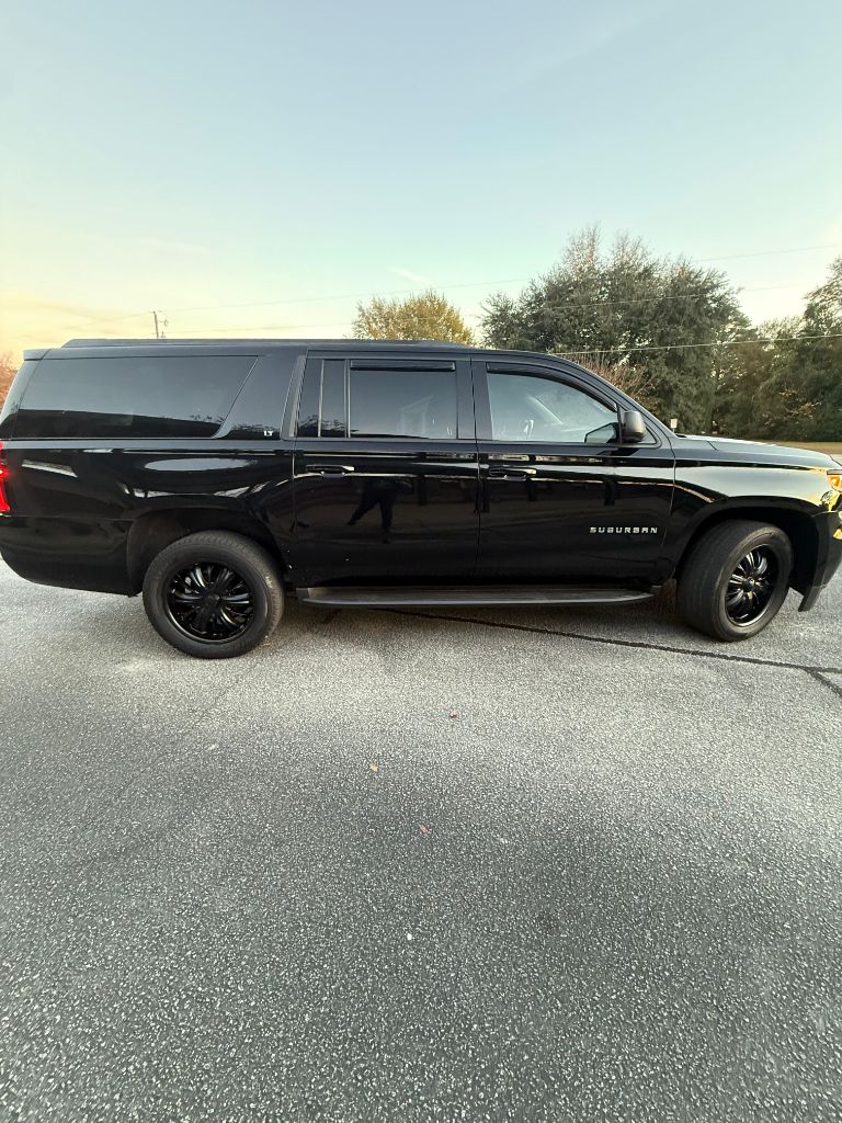 2015 Chevrolet Suburban - $14,999