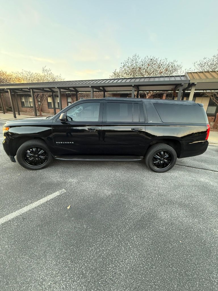 2015 Chevrolet Suburban - $14,999