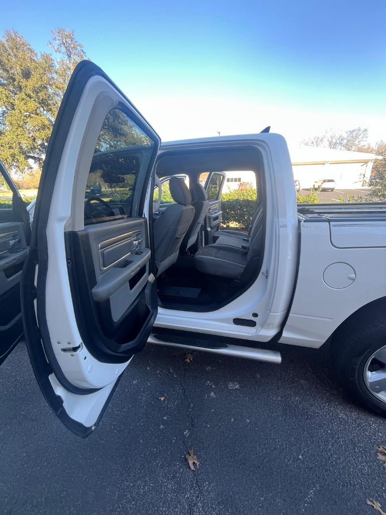 2017 Ram 1500 - $15,999