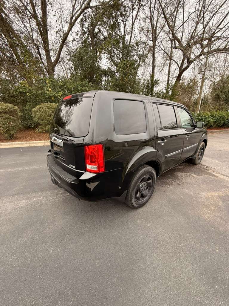 2014 Honda Pilot - $10,999