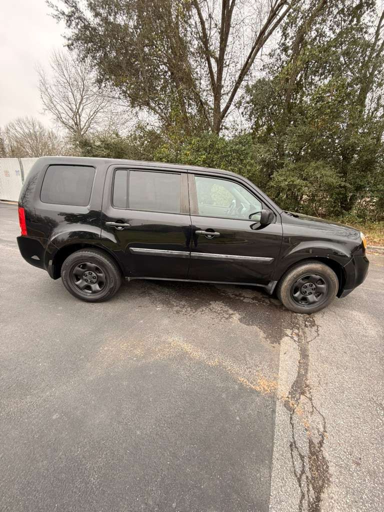 2014 Honda Pilot - $10,999