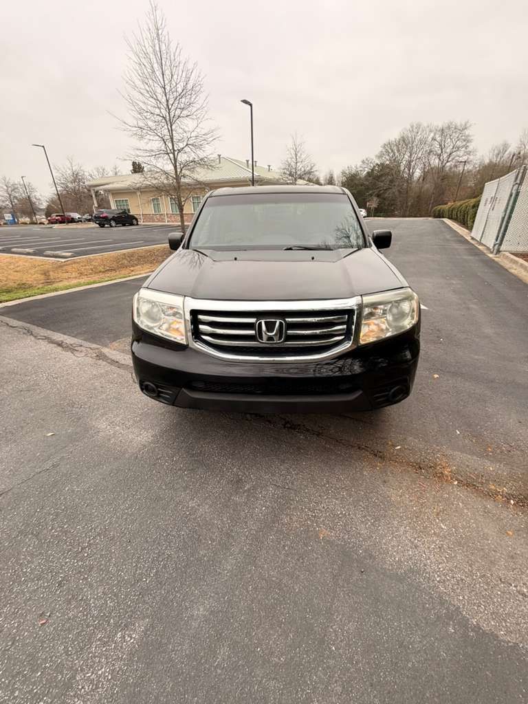 2014 Honda Pilot - $10,999