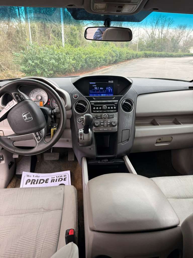 2014 Honda Pilot - $10,999