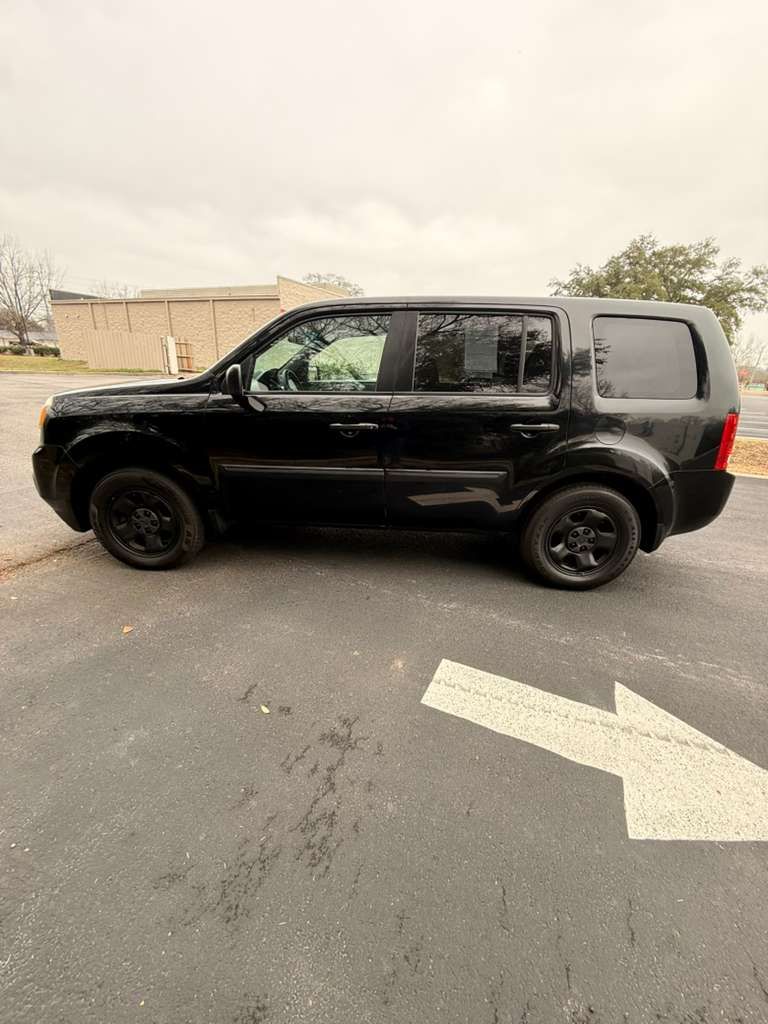 2014 Honda Pilot - $10,999