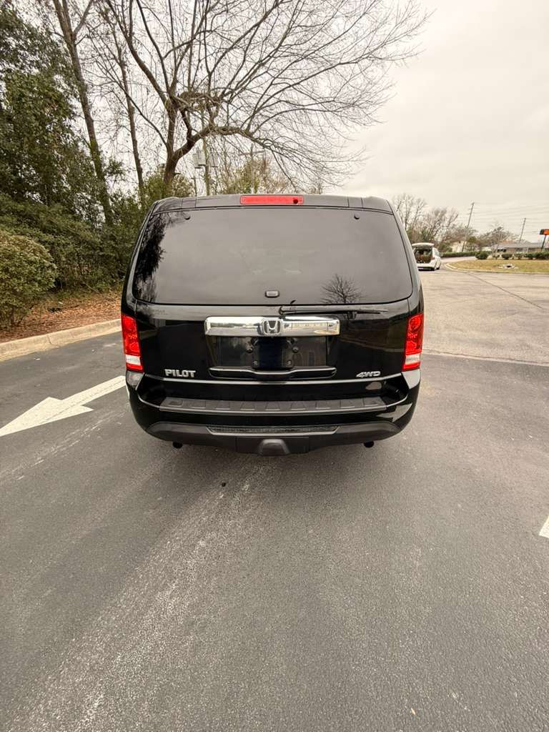 2014 Honda Pilot - $10,999