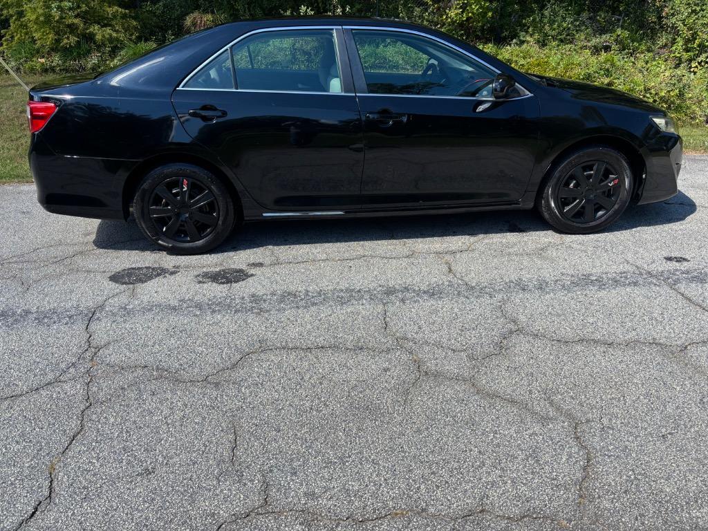 2012 Toyota Camry - $10,600