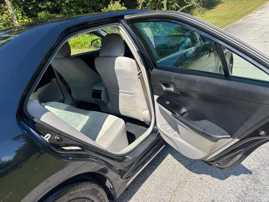 2012 Toyota Camry - $10,600